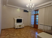 İcarəyə verilir 2 otaqlı 65 m2 köhnə tikili 28 May m.