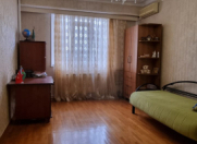 Satılır 5 otaqlı 200 m2 yeni tikili Nizami m.