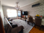 Satılır 3 otaqlı 85 m2 köhnə tikili Əhmədli m.