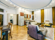 İcarəyə verilir 3 otaqlı 100 m2 köhnə tikili Sahil m.