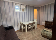 İcarəyə verilir 2 otaqlı 60 m2 köhnə tikili Elmlər Akademiyası m.