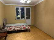 Satılır 1 otaqlı 40 m2 köhnə tikili Bakıxanov