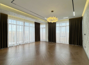 Satılır 3 otaqlı 160 m2 yeni tikili Ukrayna dairəsi