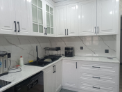 Satılır 3 otaqlı 92 m2 köhnə tikili Ayna Sultanova heykəli