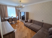 Satılır 3 otaqlı 80 m2 köhnə tikili Elmlər Akademiyası m.