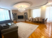 Satılır 3 otaqlı 155 m2 yeni tikili İnşaatçılar m.