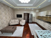 İcarəyə verilir 3 otaqlı 110 m2 yeni tikili Nizami m.