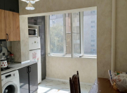 Satılır 2 otaqlı 65 m2 köhnə tikili Həzi Aslanov m.