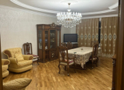 İcarəyə verilir 3 otaqlı 200 m2 yeni tikili Nizami m.