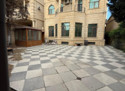 İcarəyə verilir 12 otaqlı 1100 m2 villa Gənclik m.