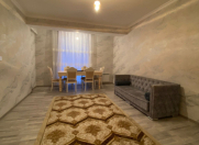 İcarəyə verilir 3 otaqlı 127 m2 yeni tikili 28 May m.