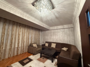 Satılır 3 otaqlı 70 m2 yeni tikili Xalqlar Dostluğu m.