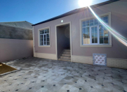 Satılır 4 otaqlı 90 m2 həyət evi Binə