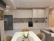 İcarəyə verilir 2 otaqlı 90 m2 yeni tikili Nizami m.