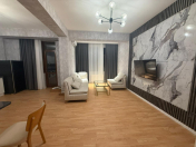 İcarəyə verilir 3 otaqlı 112 m2 yeni tikili 8 Noyabr m.