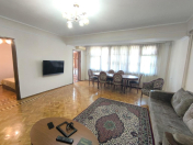 İcarəyə verilir 3 otaqlı 85 m2 köhnə tikili 28 May m.