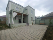 Satılır 4 otaqlı 200 m2 həyət evi Binə