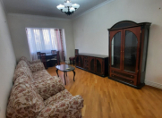 İcarəyə verilir 3 otaqlı 90 m2 köhnə tikili Hyatt Regency