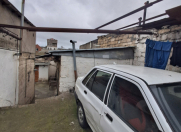 Satılır 3 otaqlı 60 m2 həyət evi İnşaatçılar m.