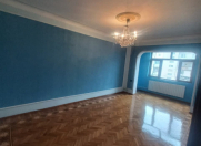 Satılır 3 otaqlı 93 m2 köhnə tikili Xalqlar Dostluğu m.