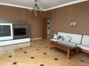 İcarəyə verilir 2 otaqlı 90 m2 yeni tikili 28 May m.