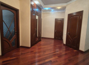 Satılır 3 otaqlı 130 m2 yeni tikili Nəriman Nərimanov m.