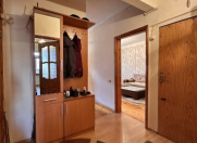 Satılır 2 otaqlı 70 m2 köhnə tikili Elmlər Akademiyası m.