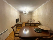 Satılır 3 otaqlı 84 m2 köhnə tikili Azadlıq prospekti m.