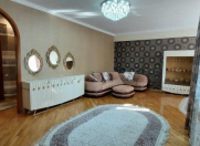 Satılır 3 otaqlı 125 m2 yeni tikili 28 May m.