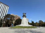 Satılır 2 otaqlı 75 m2 yeni tikili 28 May m.