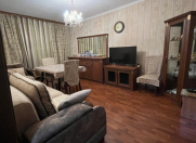 Satılır 3 otaqlı 70 m2 köhnə tikili İnşaatçılar m.