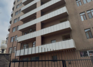 Satılır 4 otaqlı 120 m2 yeni tikili Elmlər Akademiyası m.