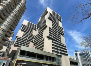 Satılır 3 otaqlı 103 m2 yeni tikili Nizami m.