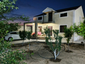 Satılır 7 otaqlı 165 m2 həyət evi Türkan