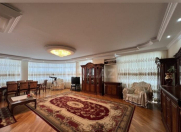 Satılır 4 otaqlı 177 m2 yeni tikili Elmlər Akademiyası m.