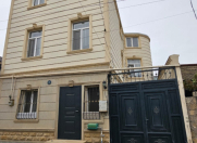 Satılır 9 otaqlı 1.6 m2 həyət evi Astara