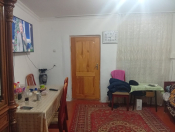 Satılır 1 otaqlı 45 m2 həyət evi İnşaatçılar m.