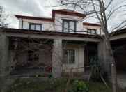 Satılır 7 otaqlı 220 m2 həyət evi Əmircan