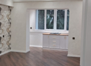 Satılır 3 otaqlı 70 m2 köhnə tikili 28 May m.