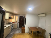 Satılır 2 otaqlı 45 m2 həyət evi İnşaatçılar m.