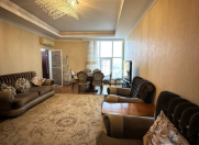 Satılır 2 otaqlı 92 m2 yeni tikili Şərq Bazarı