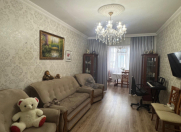 Satılır 3 otaqlı 72 m2 köhnə tikili Elmlər Akademiyası m.