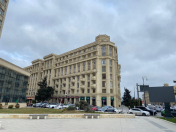 Satılır 2 otaqlı 90 m2 yeni tikili Nəriman Nərimanov m.