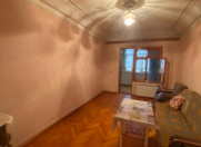 Satılır 2 otaqlı 60 m2 köhnə tikili Xalqlar Dostluğu m.