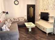 İcarəyə verilir 4 otaqlı 110 m2 köhnə tikili Həzi Aslanov m.