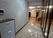 Satılır 4 otaqlı 224 m2 yeni tikili Gənclik m.