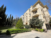 İcarəyə verilir 16 otaqlı 1000 m2 villa Gənclik m.