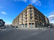 Satılır 4 otaqlı 210 m2 yeni tikili Ağ şəhər