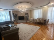 Satılır 4 otaqlı 150 m2 yeni tikili Yeni Yasamal