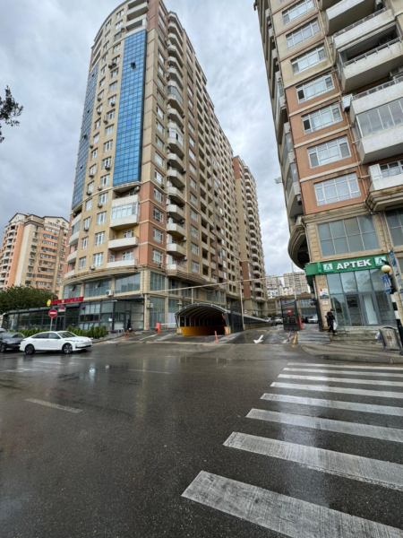 İcarəyə verilir 2 otaqlı 85 m2 yeni tikili Şah İsmayıl Xətai m.